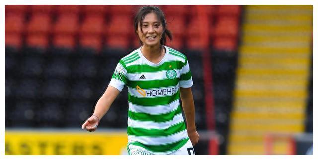 爱游戏APP-穆古鲁扎迎来七赛季出色发挥，中国队观众热烈欢呼！上演精彩一战-爱游戏APP