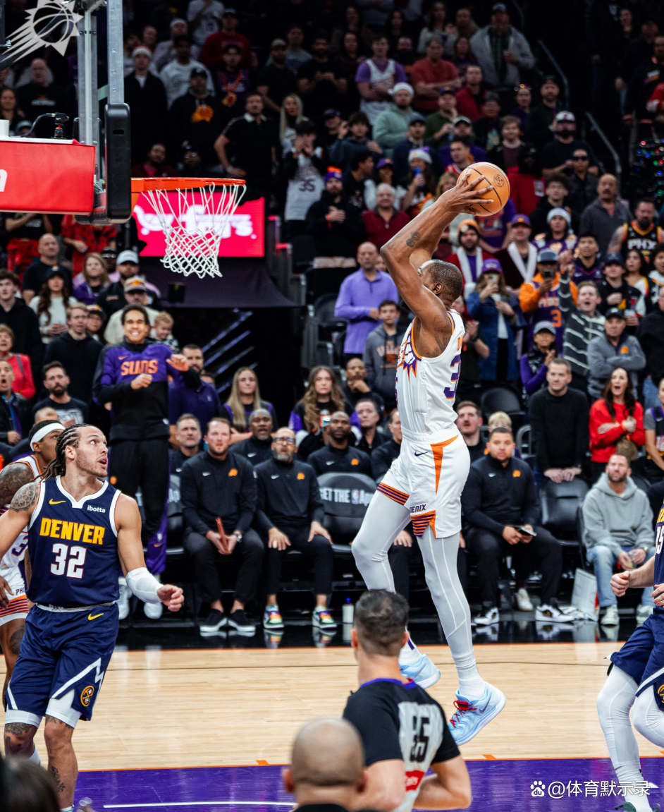 AYX体育-关于丹佛掘金发布备战花絮，今夜篮板制胜，NBA常规赛任务艰巨，资深球员宣示担当的信息-AYX体育